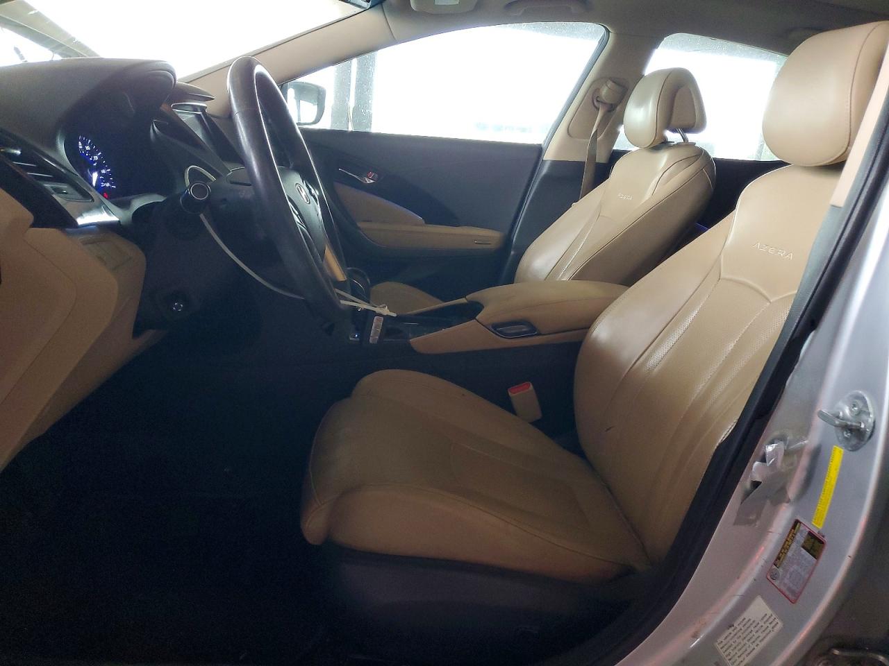 2013 Hyundai Azera Base Silver vin: KMHFH4JGXDA218559