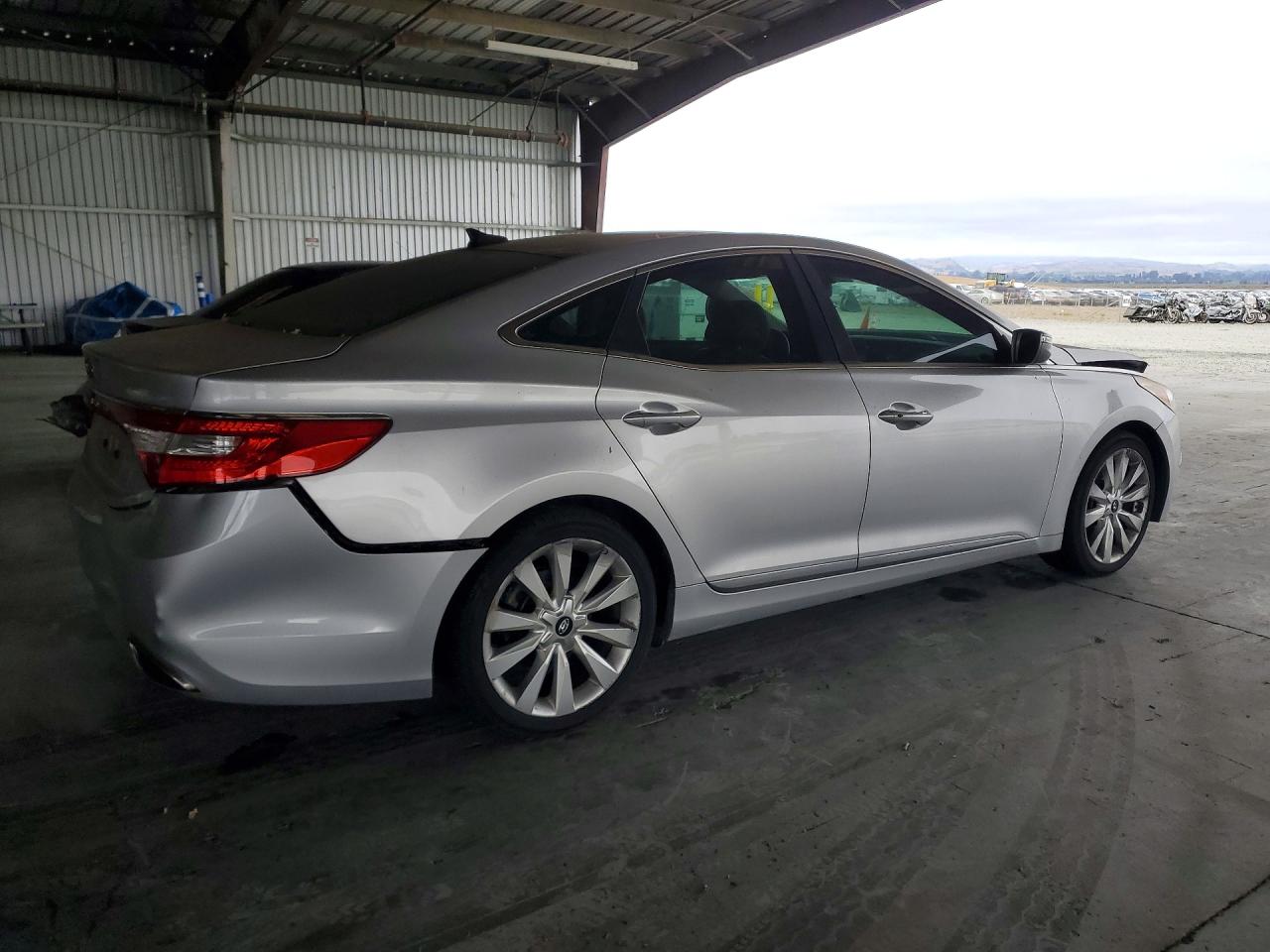 2013 Hyundai Azera Base Silver vin: KMHFH4JGXDA218559