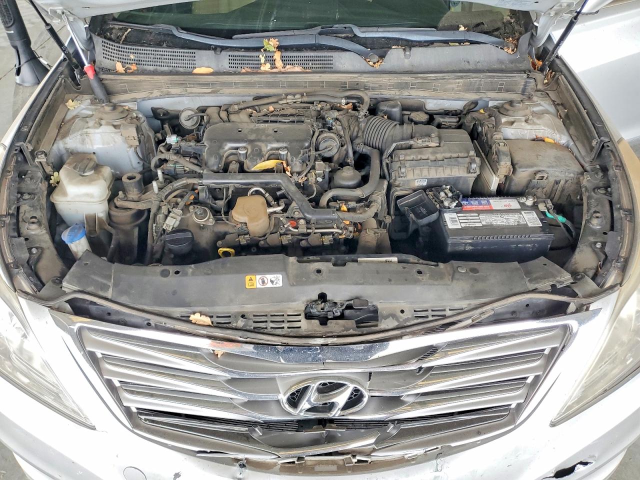 2013 Hyundai Azera Base Silver vin: KMHFH4JGXDA218559