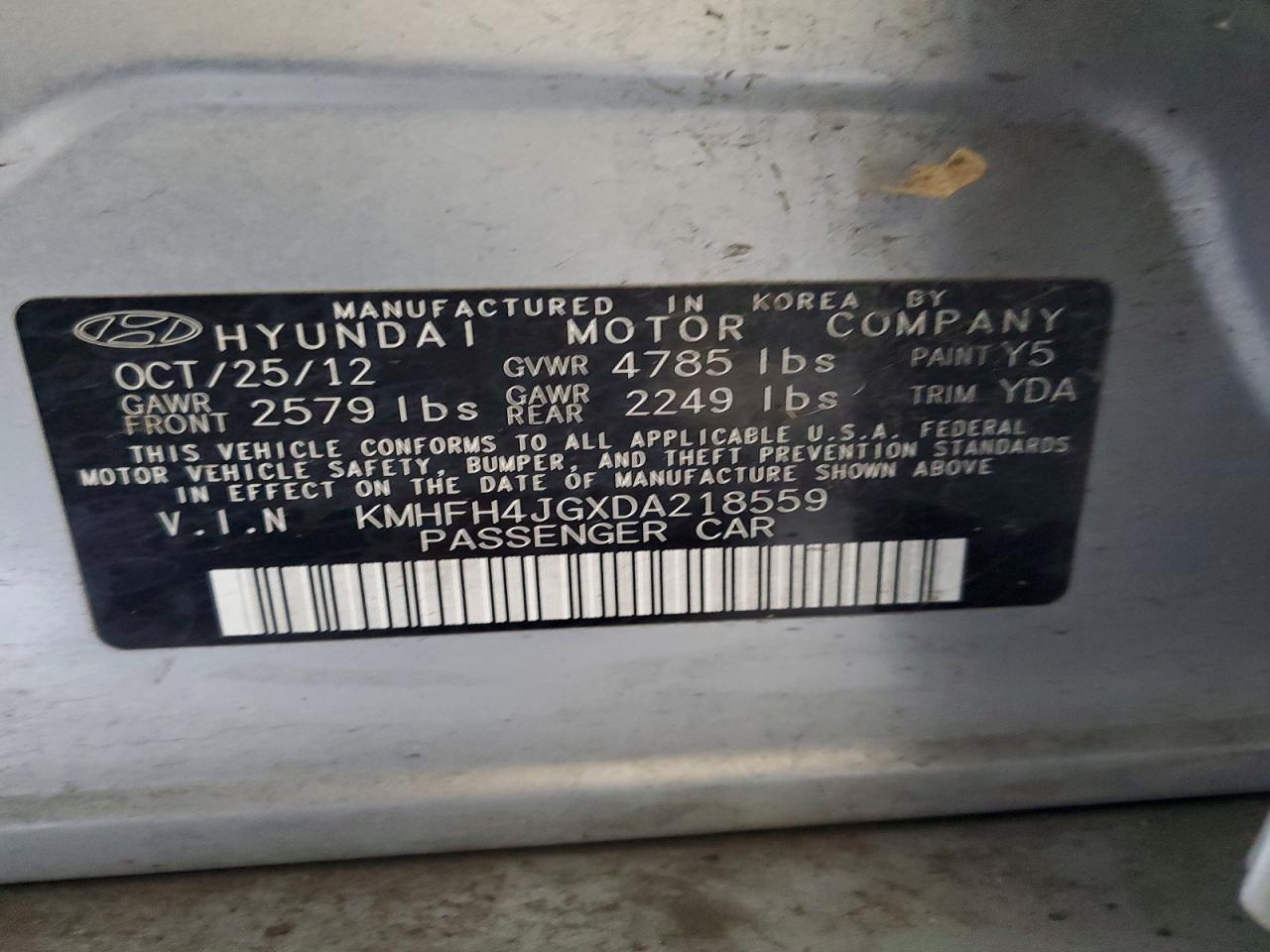 2013 Hyundai Azera Base Silver vin: KMHFH4JGXDA218559