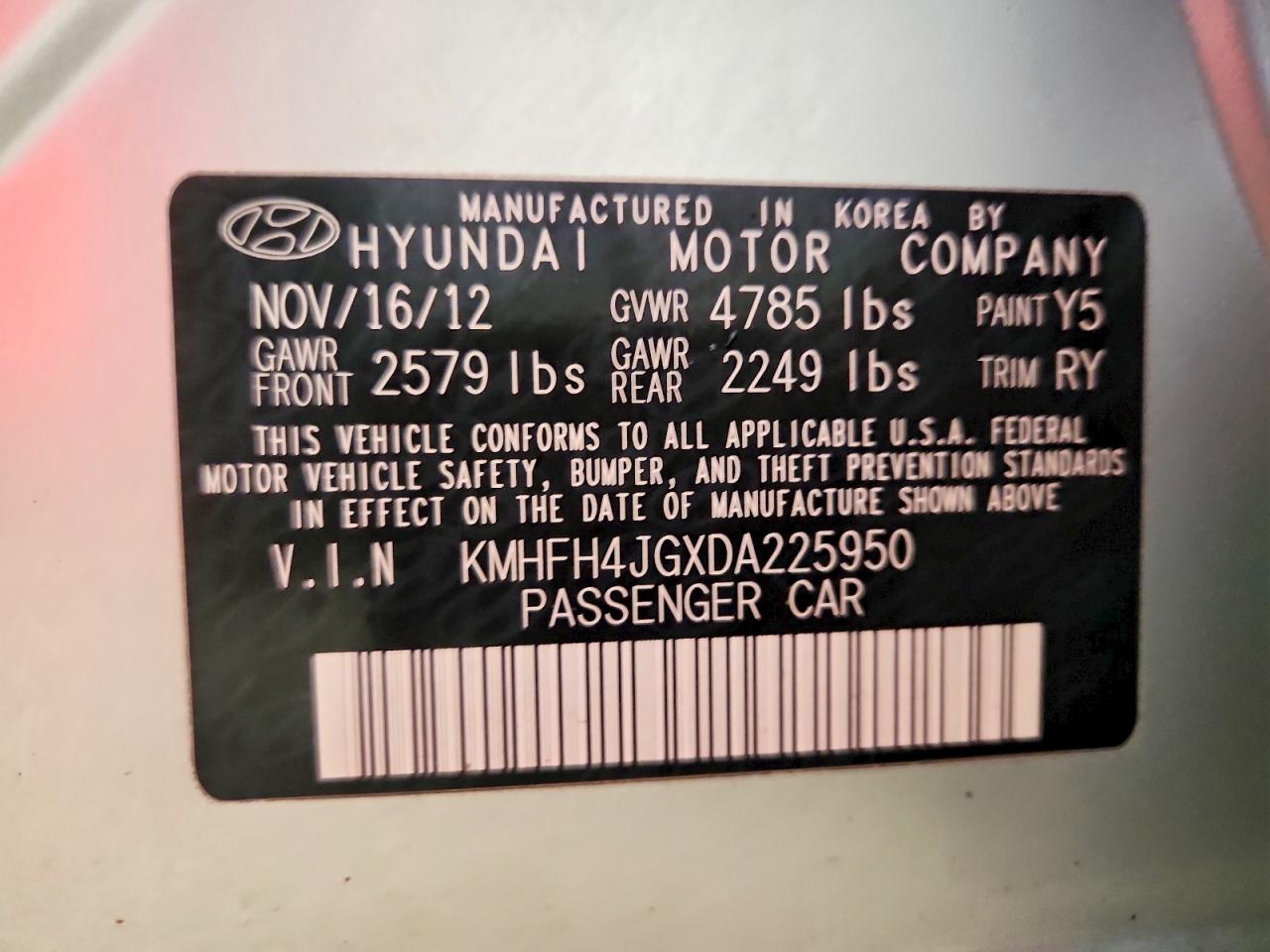 2013 Hyundai Azera Base Silver vin: KMHFH4JGXDA225950