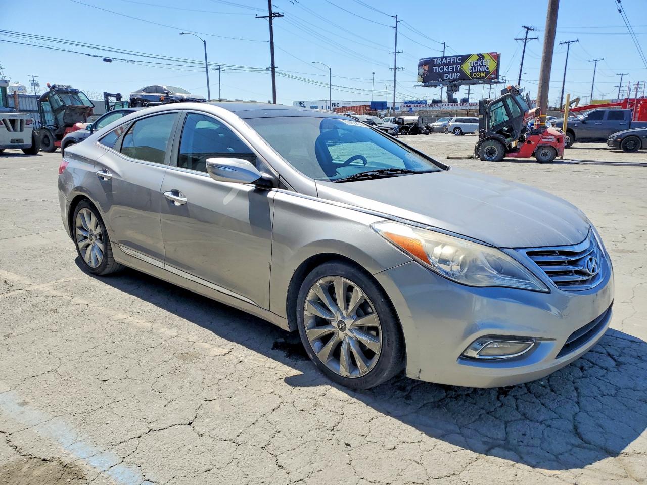 2013 Hyundai Azera Base Silver vin: KMHFH4JGXDA275263