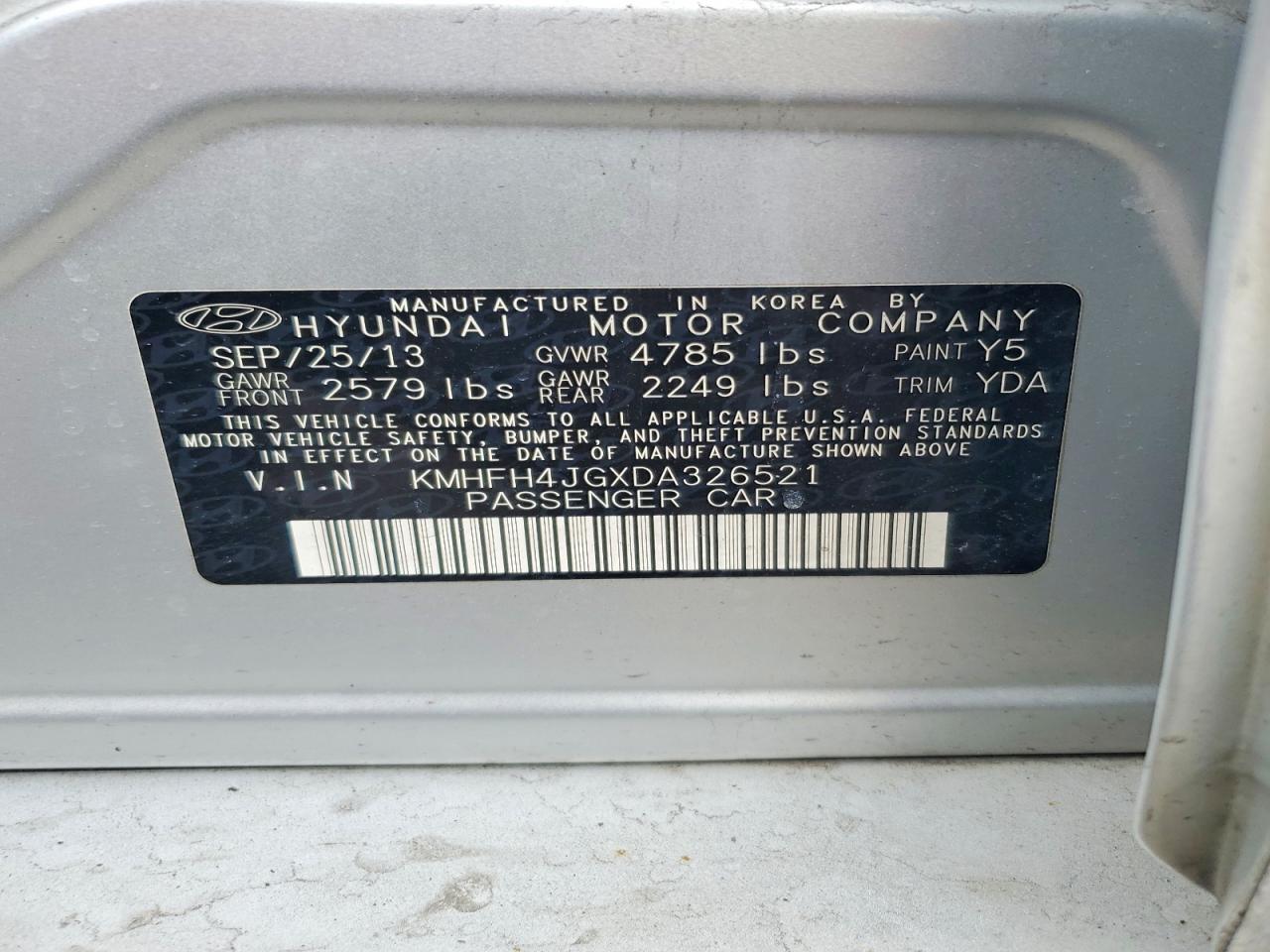 2013 Hyundai Azera Base Silver vin: KMHFH4JGXDA326521