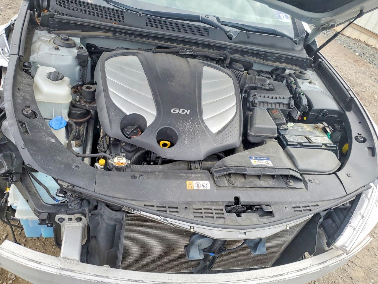 2013 Hyundai Azera Base Silver vin: KMHFH4JGXDA326521