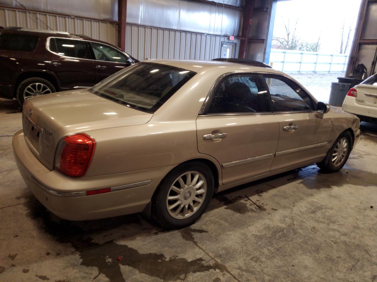 2005 Hyundai Xg 350 Beige vin: KMHFU45E05A420154