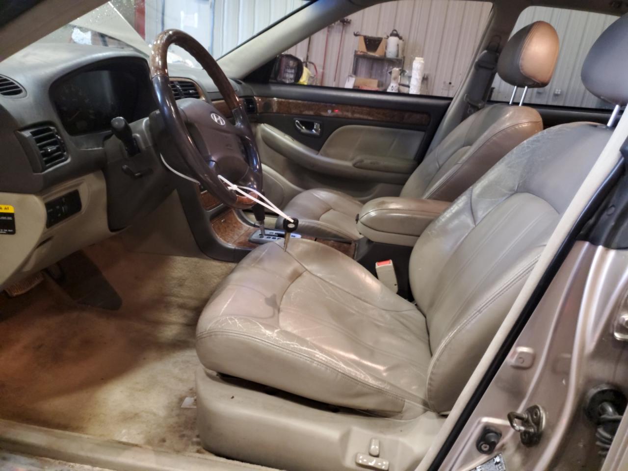 2005 Hyundai Xg 350 Beige vin: KMHFU45E05A420154