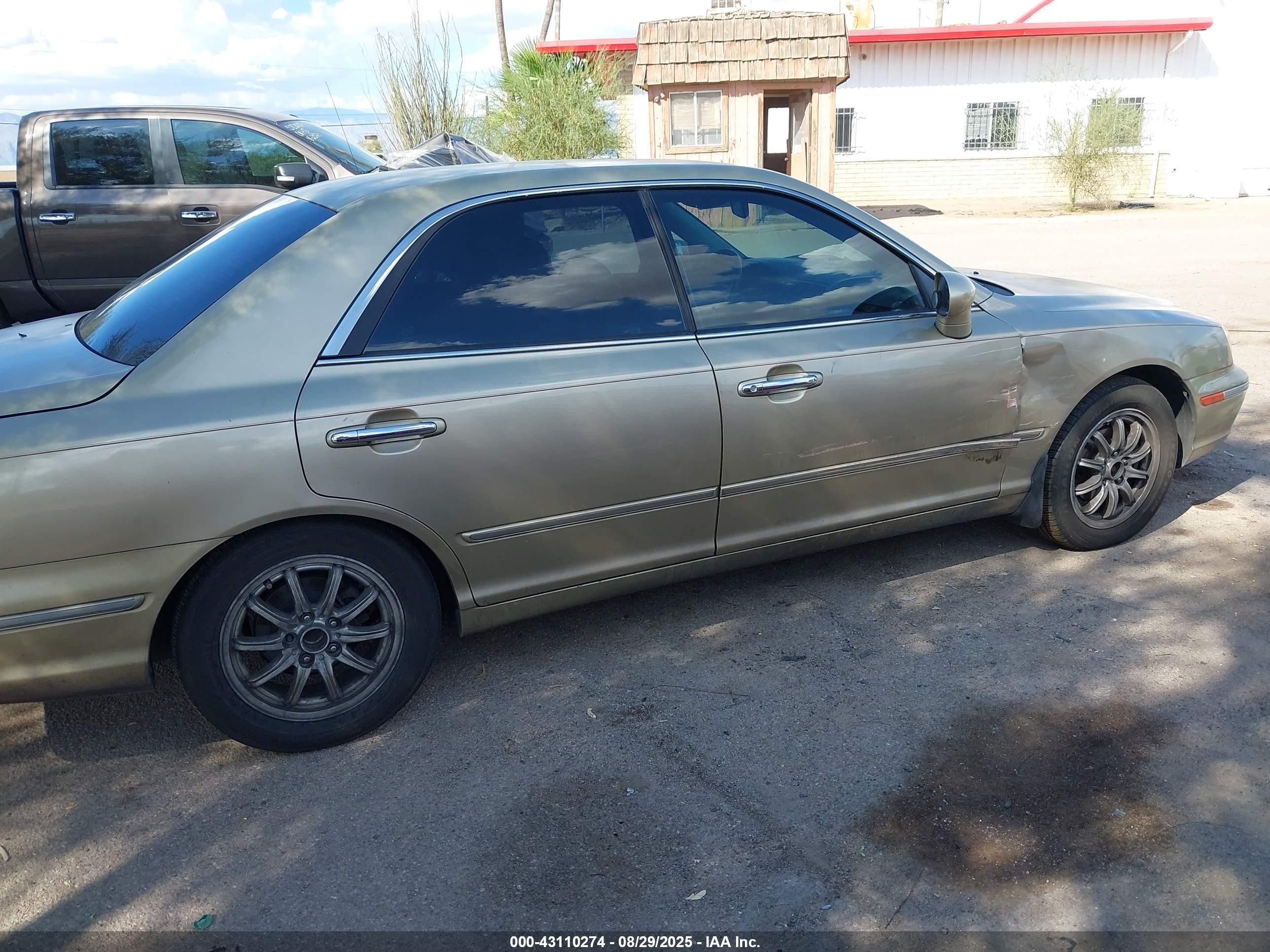 2002 Hyundai Xg350 L Gold vin: KMHFU45E22A190967