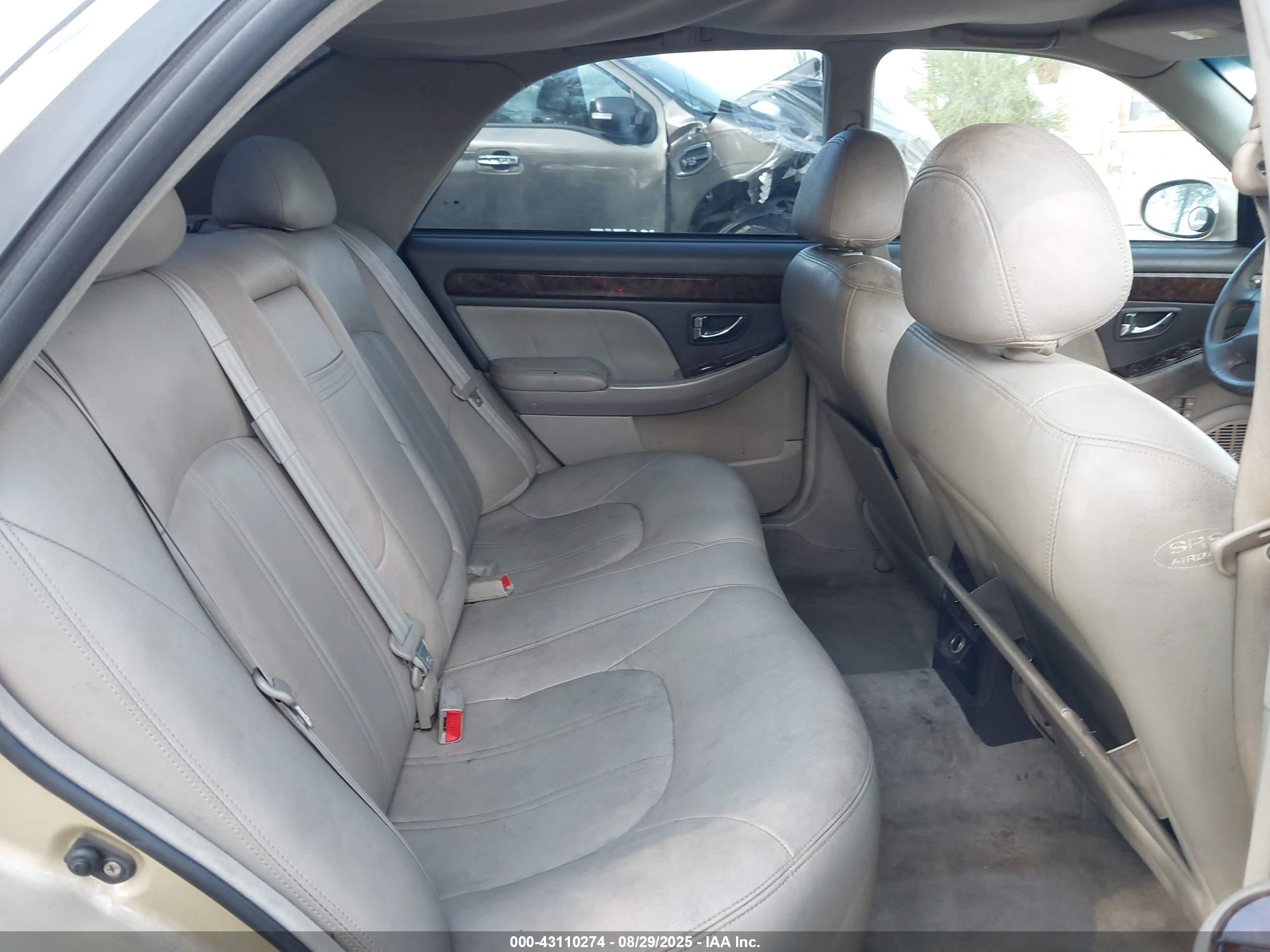 2002 Hyundai Xg350 L Gold vin: KMHFU45E22A190967