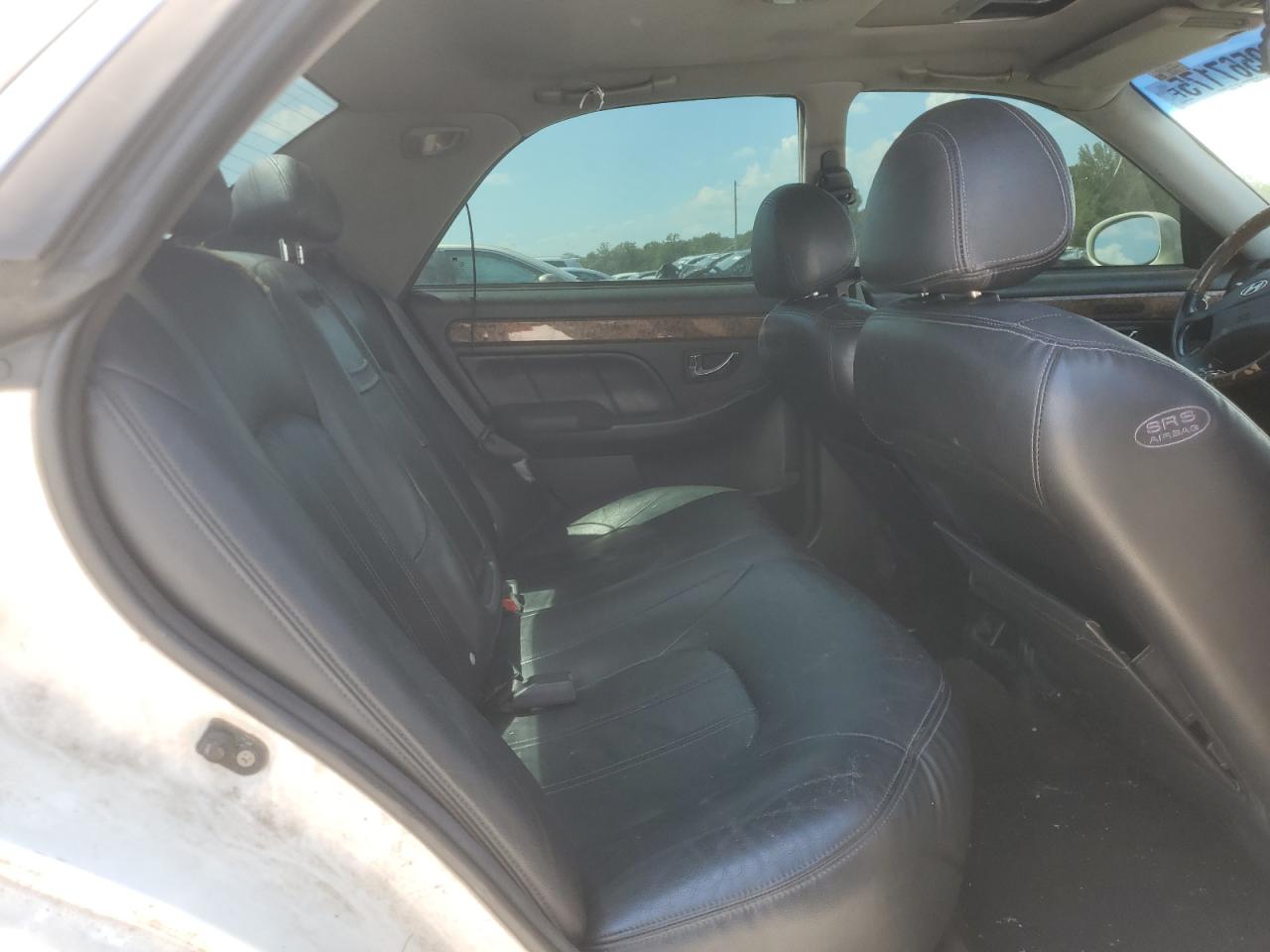 2005 Hyundai Xg 350 White vin: KMHFU45E25A424903
