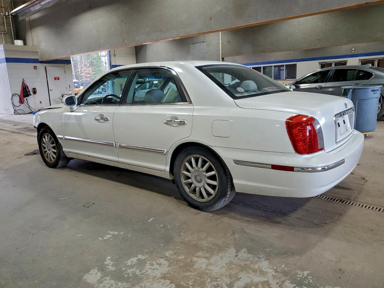 2005 Hyundai Xg 350 White vin: KMHFU45E55A402975