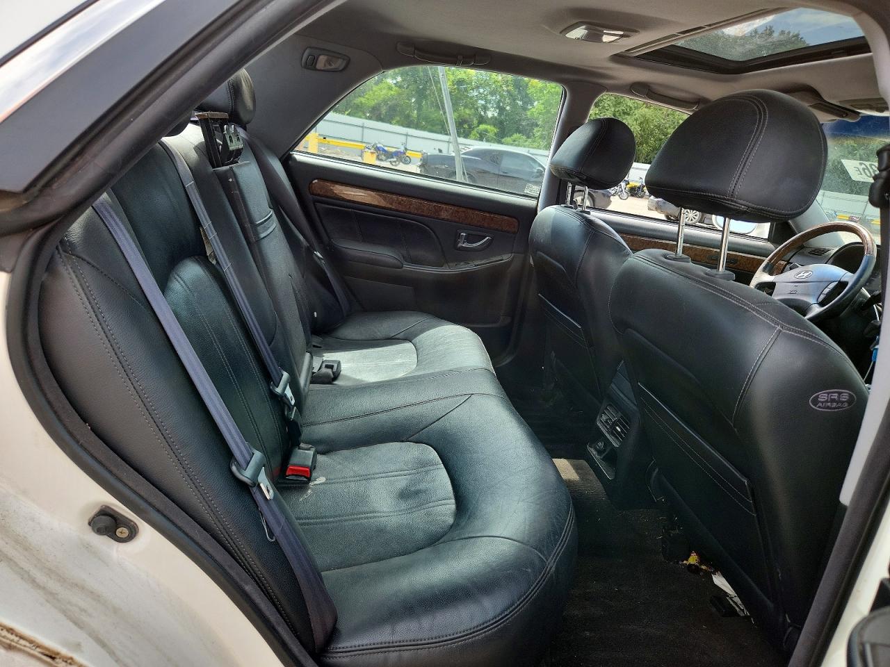 2005 Hyundai Xg 350 White vin: KMHFU45E75A383099