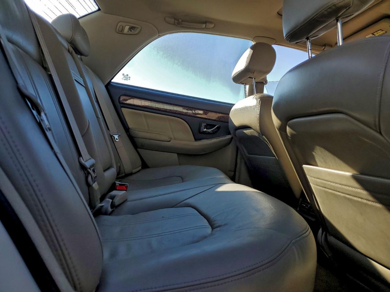 2005 Hyundai Xg 350 White vin: KMHFU45E85A391454