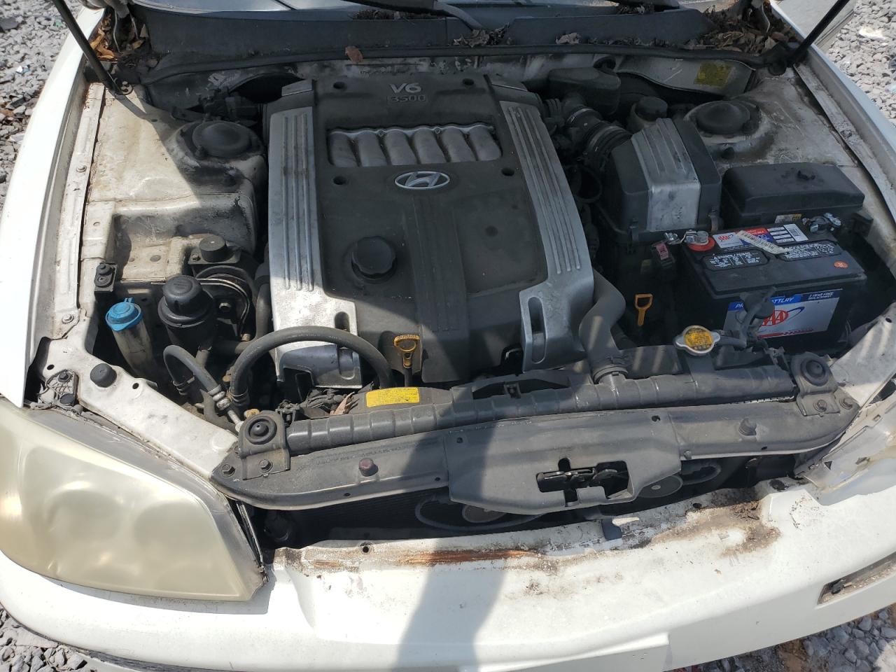 2005 Hyundai Xg 350   White vin: KMHFU45EX5A404608