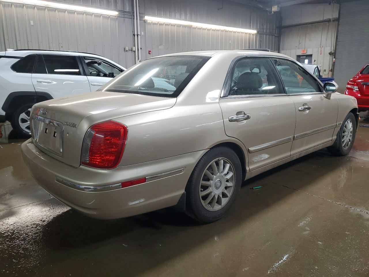 2005 Hyundai Xg350 Base Beige vin: KMHFU45EX5A422266