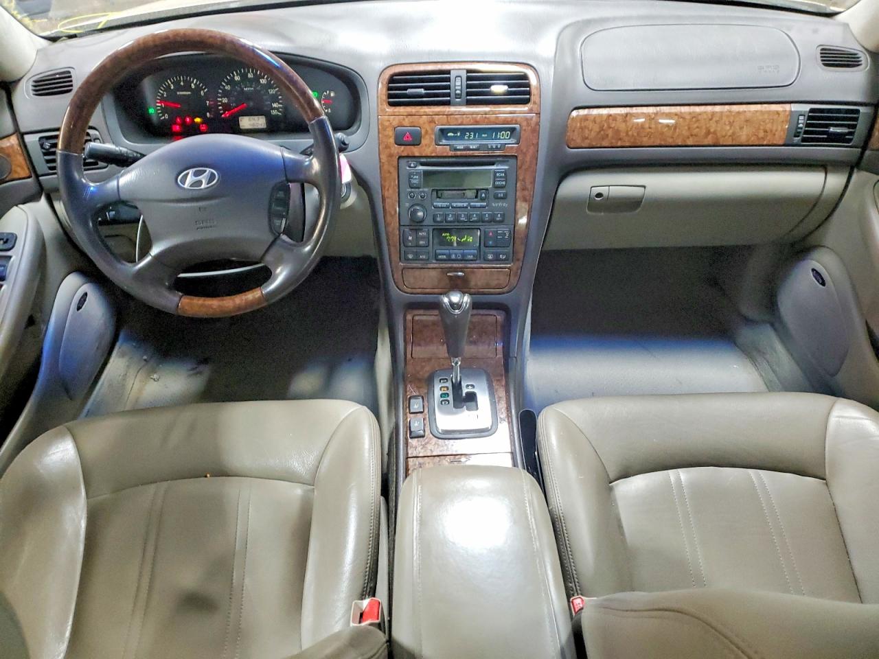 2005 Hyundai Xg350 Base Beige vin: KMHFU45EX5A422266