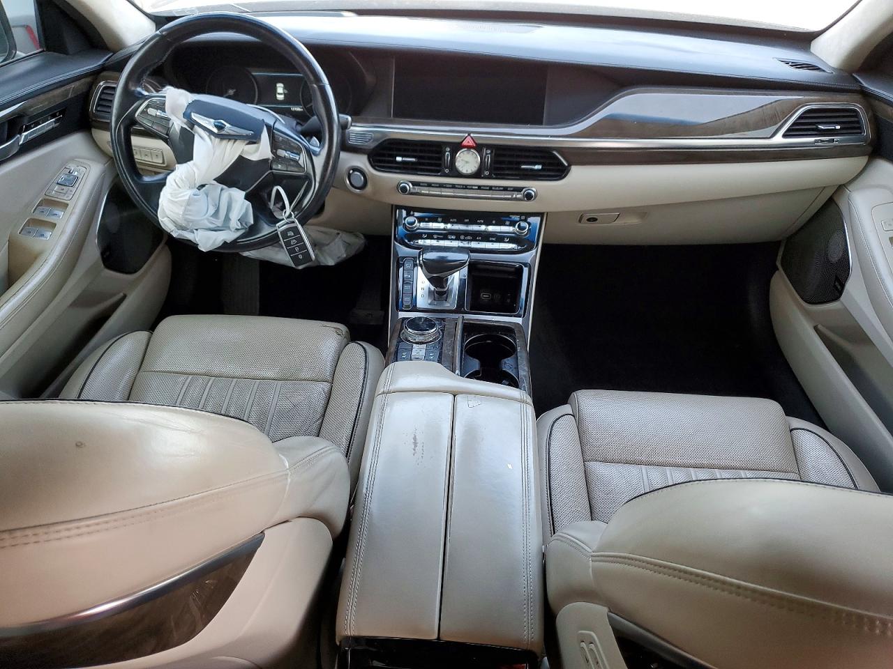 2017 Genesis G90 Premium Black vin: KMHG34JA0HU020575