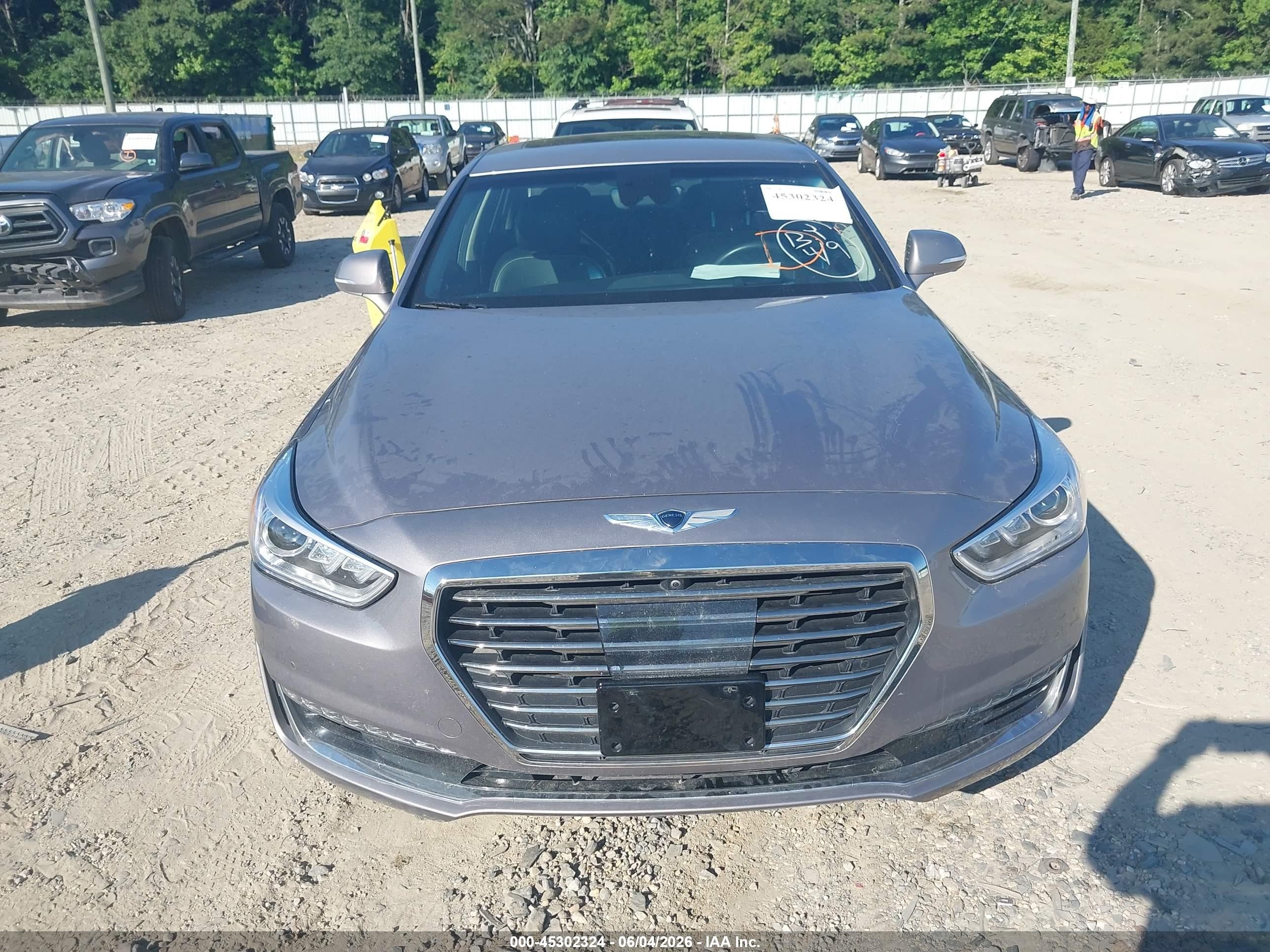 2018 Genesis G90 5.0 Ultimate Серый vin: KMHG54JH7JU041548