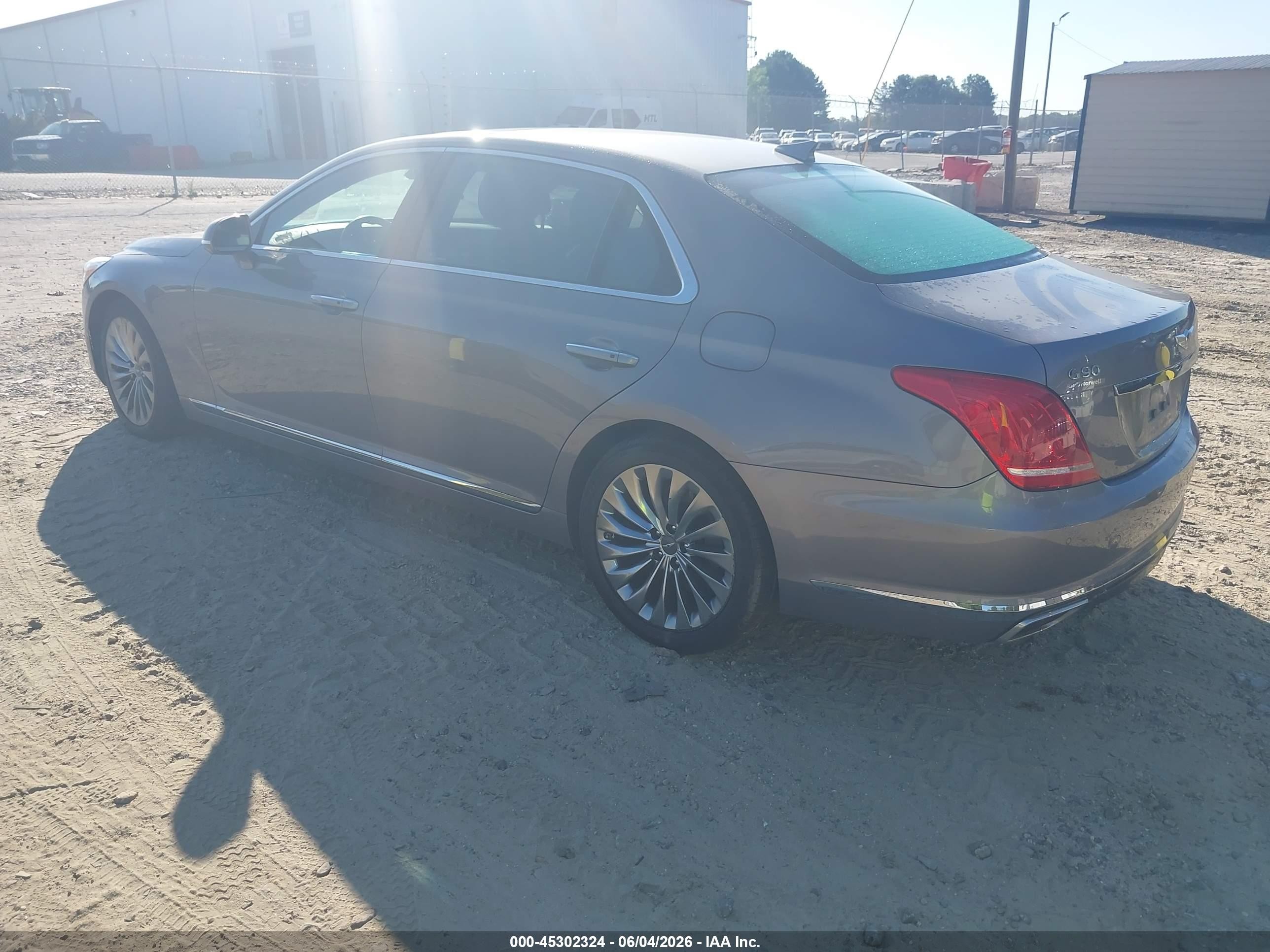2018 Genesis G90 5.0 Ultimate Серый vin: KMHG54JH7JU041548