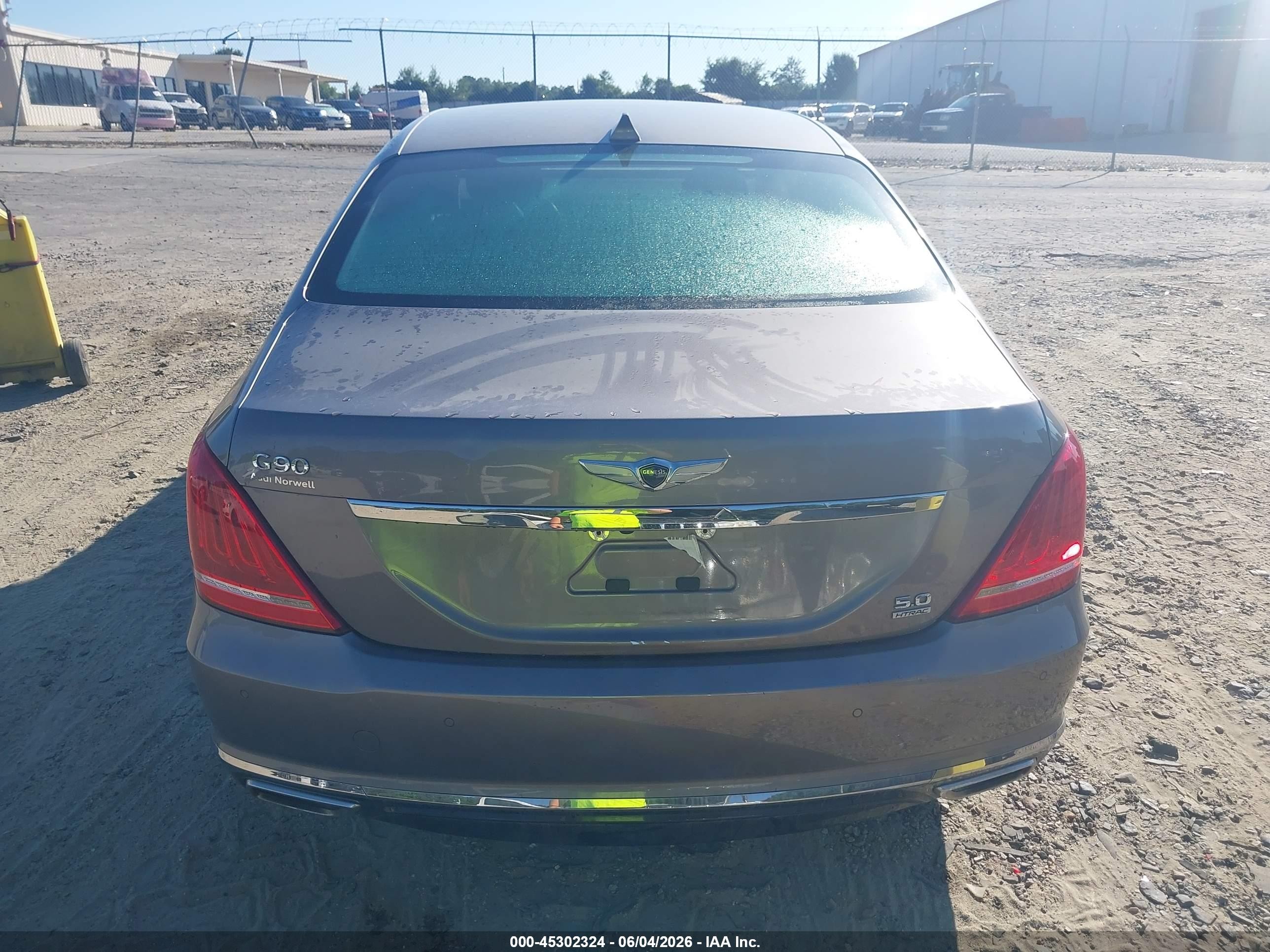 2018 Genesis G90 5.0 Ultimate Серый vin: KMHG54JH7JU041548