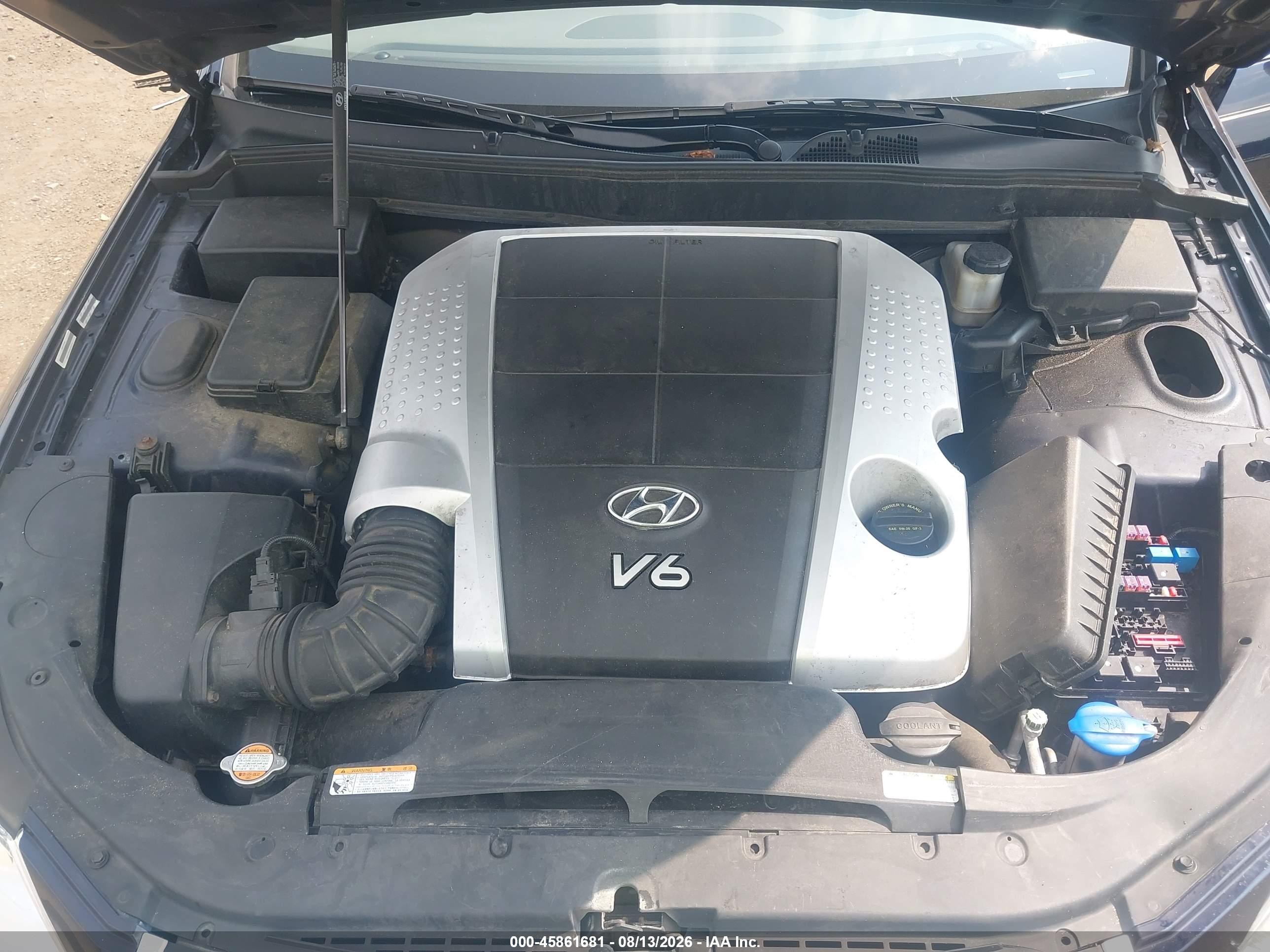 2009 Hyundai Genesis 3.8 Dark Blue vin: KMHGC46E09U017933