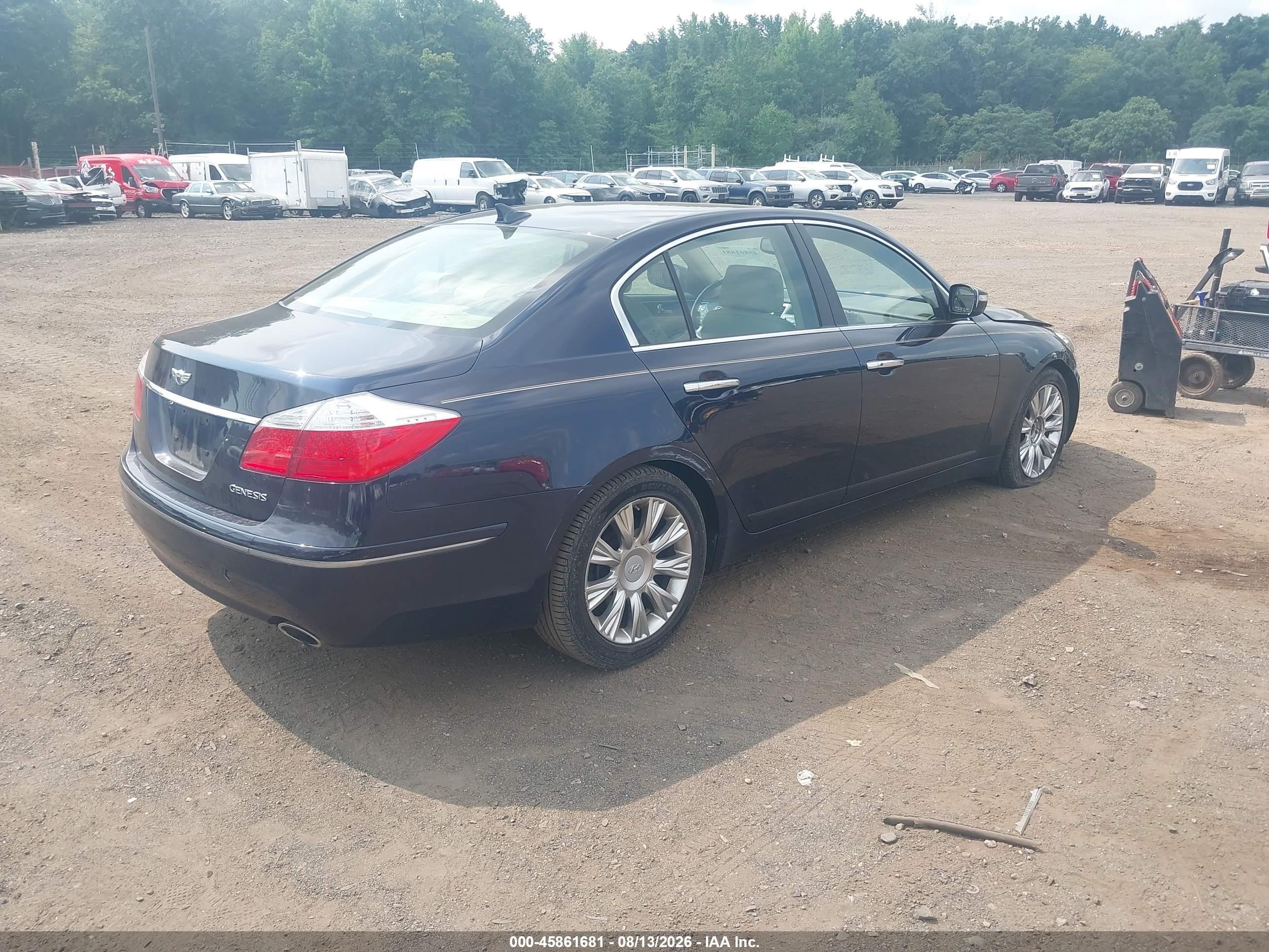 2009 Hyundai Genesis 3.8 Dark Blue vin: KMHGC46E09U017933