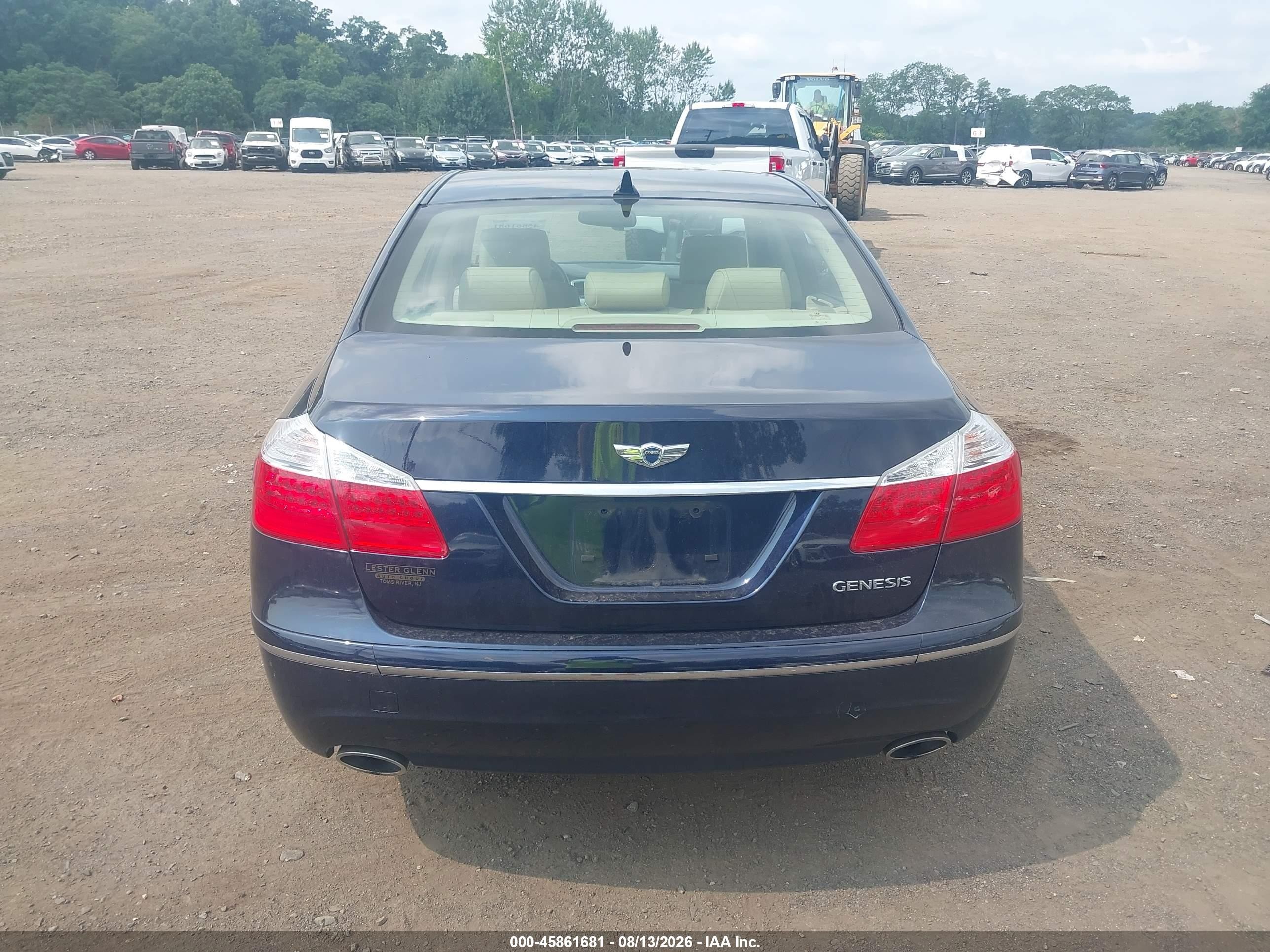 2009 Hyundai Genesis 3.8 Dark Blue vin: KMHGC46E09U017933