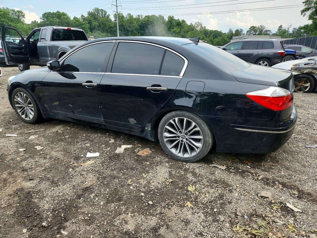 2009 Hyundai Genesis 3.8l Black vin: KMHGC46E09U020153