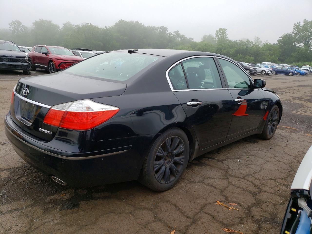 2009 Hyundai Genesis 3.8l Black vin: KMHGC46E09U030391