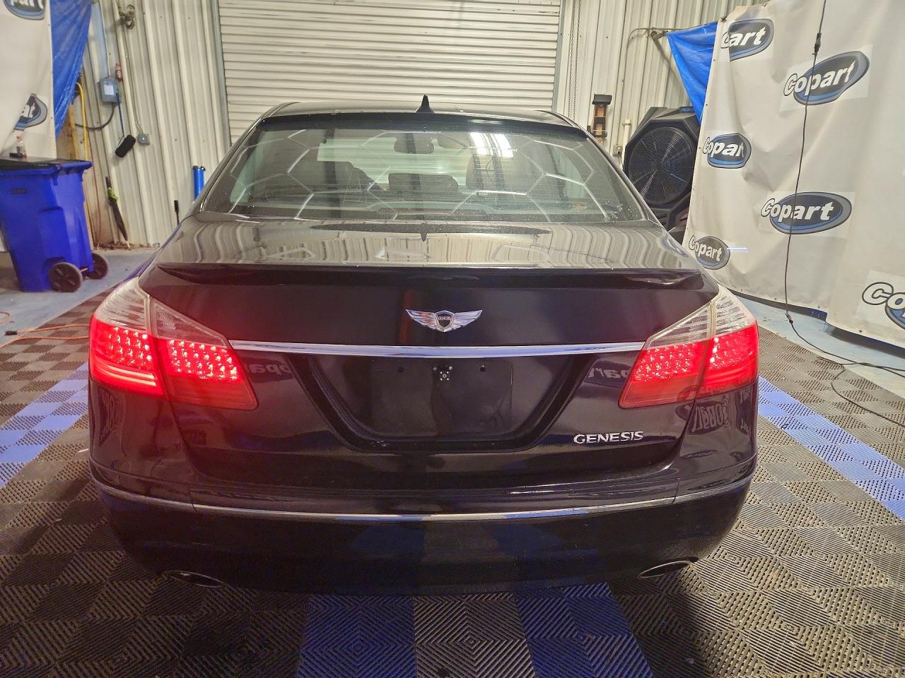 2009 Hyundai Genesis 3.8l Black vin: KMHGC46E09U039754