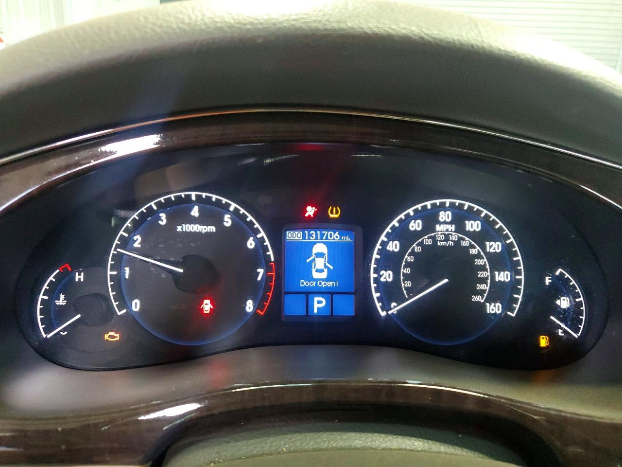 2009 Hyundai Genesis 3.8l Черный vin: KMHGC46E09U054268