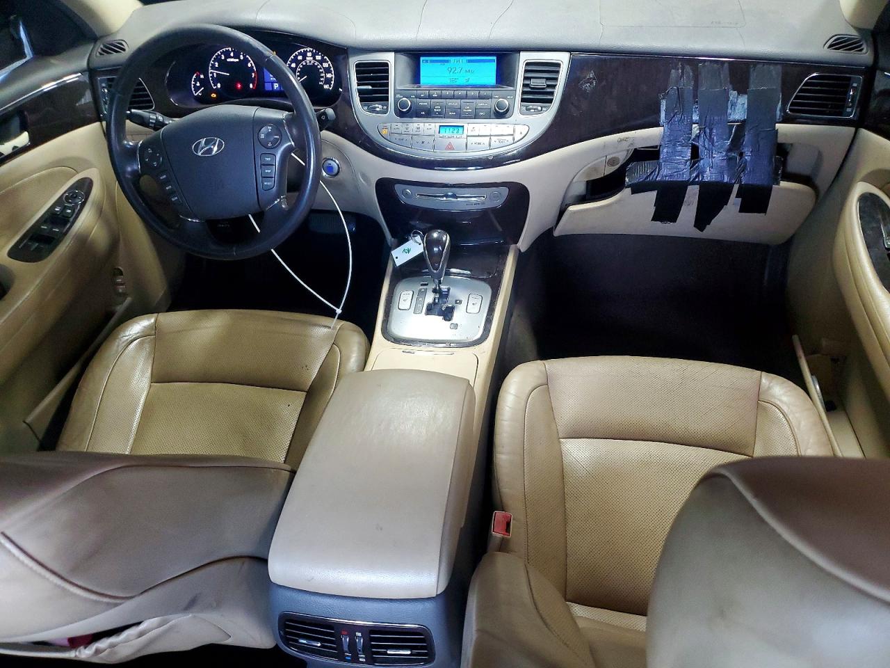 2009 Hyundai Genesis 3.8l Черный vin: KMHGC46E09U054268