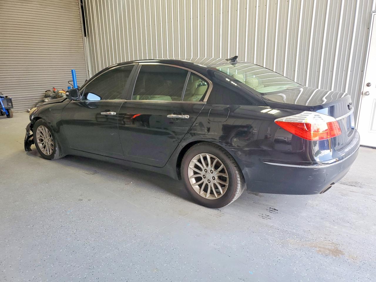 2009 Hyundai Genesis 3.8l Черный vin: KMHGC46E09U054268
