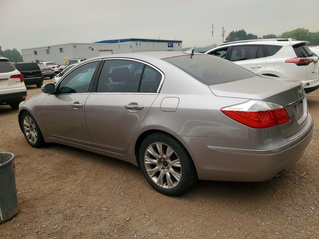 2009 Hyundai Genesis 3.8l Silver vin: KMHGC46E19U038810