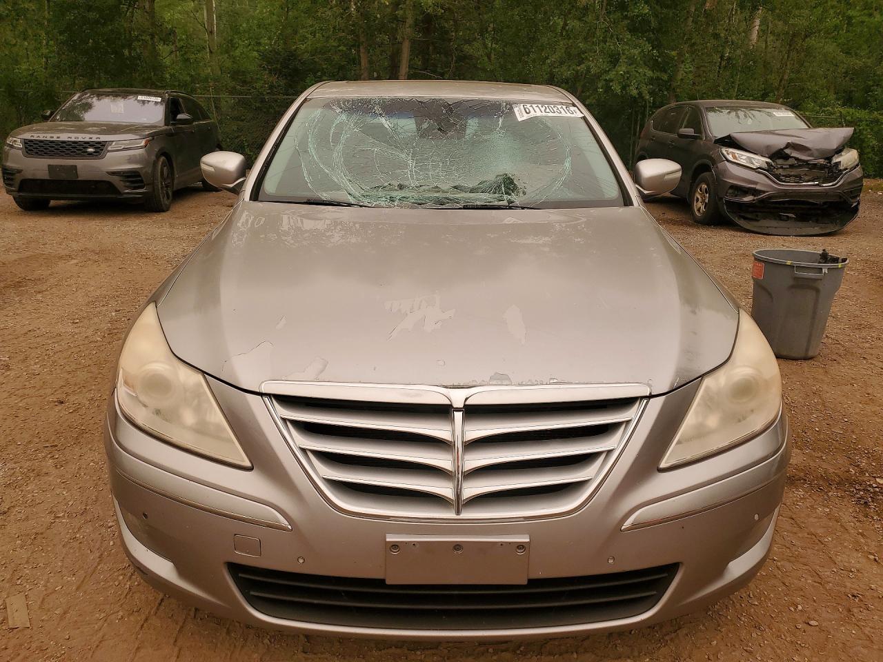 2009 Hyundai Genesis 3.8l Silver vin: KMHGC46E19U038810