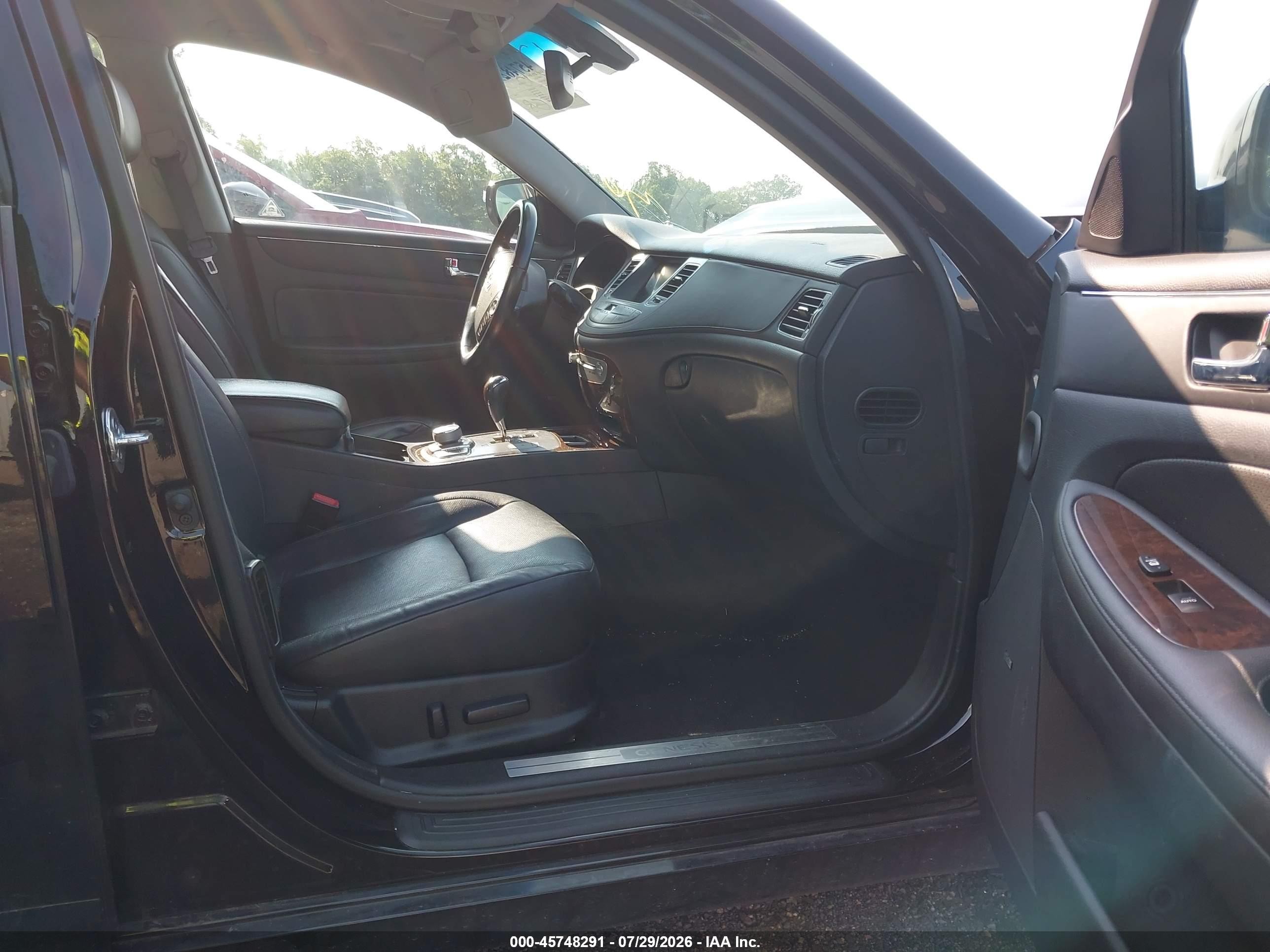 2009 Hyundai Genesis 3.8 Черный vin: KMHGC46E19U051265
