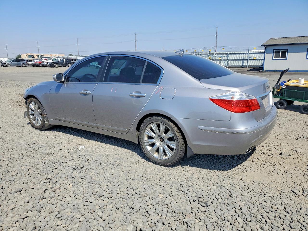 2009 Hyundai Genesis 3.8l Silver vin: KMHGC46E29U025984