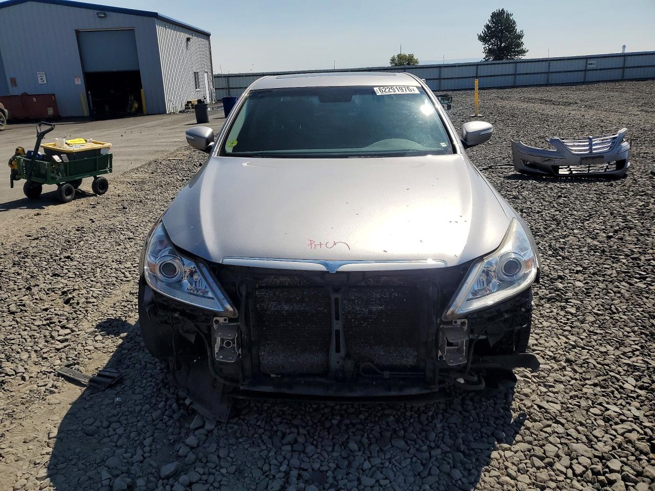 2009 Hyundai Genesis 3.8l Silver vin: KMHGC46E29U025984