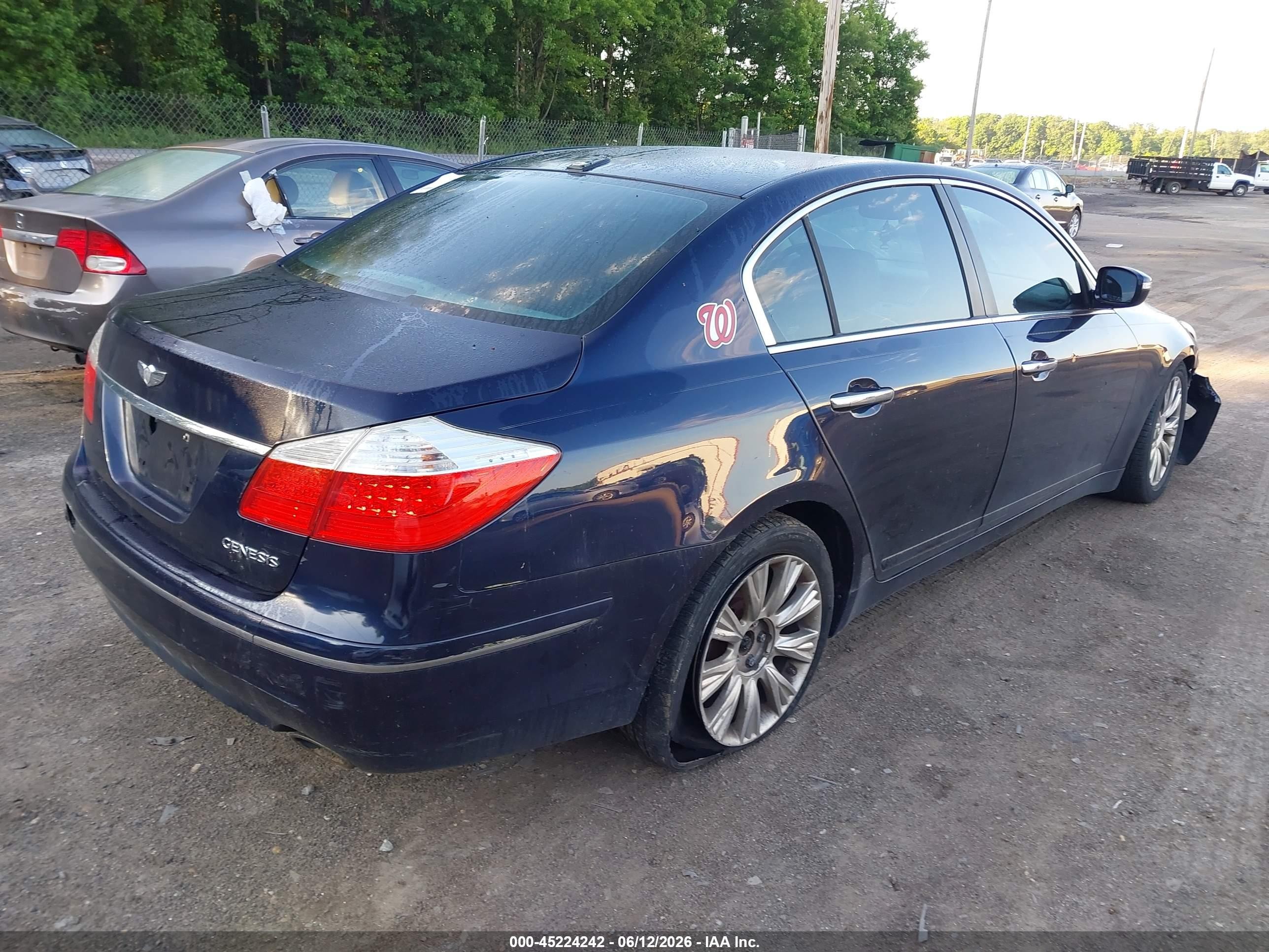2009 Hyundai Genesis 3.8 Dark Blue vin: KMHGC46E39U016789