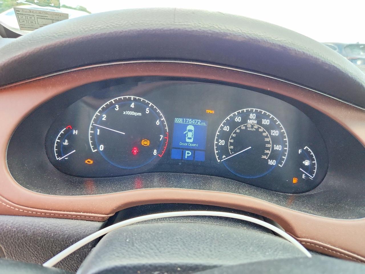 2009 Hyundai Genesis 3.8l Silver vin: KMHGC46E59U024232