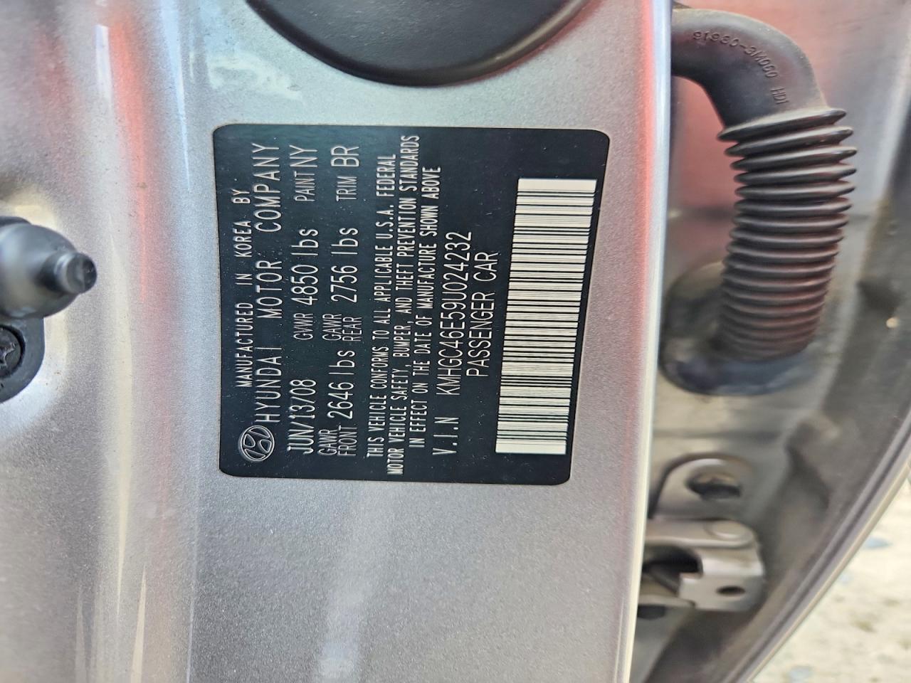 2009 Hyundai Genesis 3.8l Silver vin: KMHGC46E59U024232