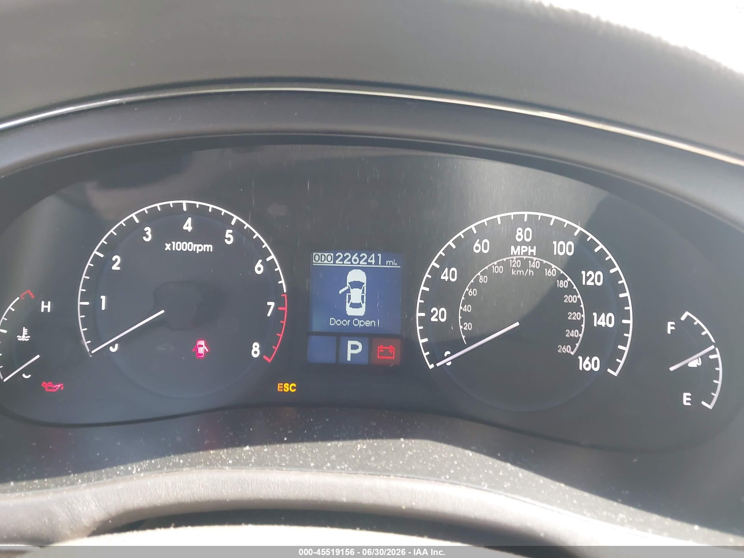2009 Hyundai Genesis 3.8 Tan vin: KMHGC46E59U024456