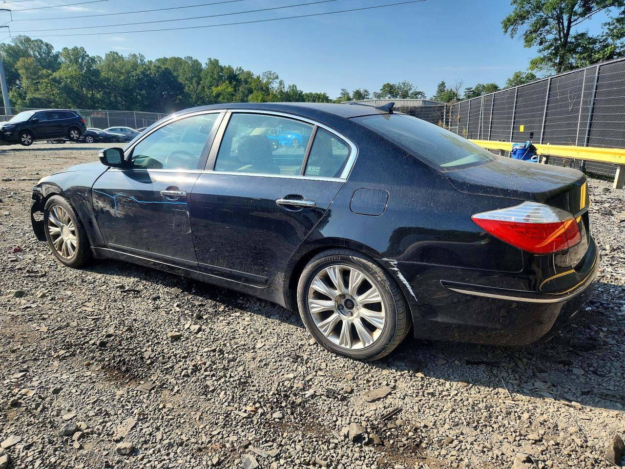 2009 Hyundai Genesis 3.8l Black vin: KMHGC46E59U039197