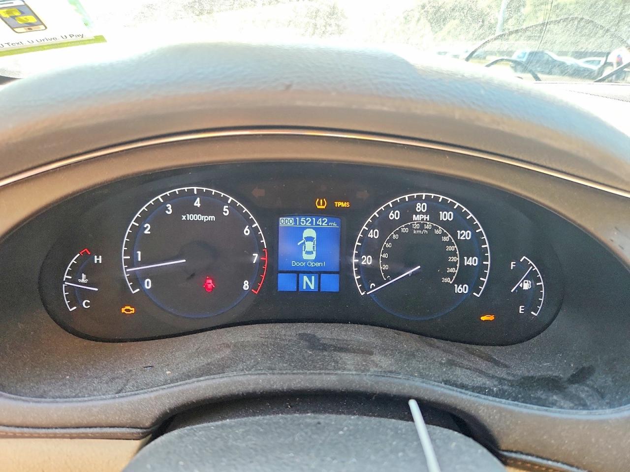 2009 Hyundai Genesis 3.8l Black vin: KMHGC46E59U039197