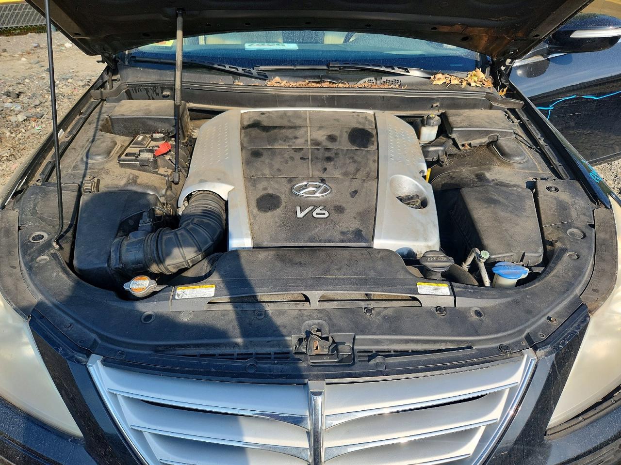 2009 Hyundai Genesis 3.8l Black vin: KMHGC46E59U039197