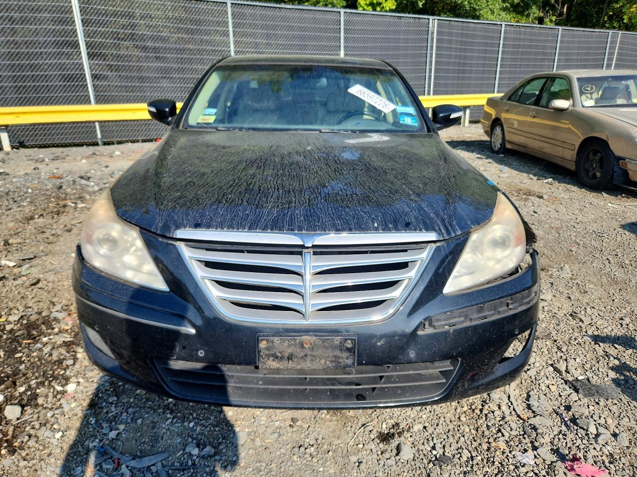 2009 Hyundai Genesis 3.8l Black vin: KMHGC46E59U039197