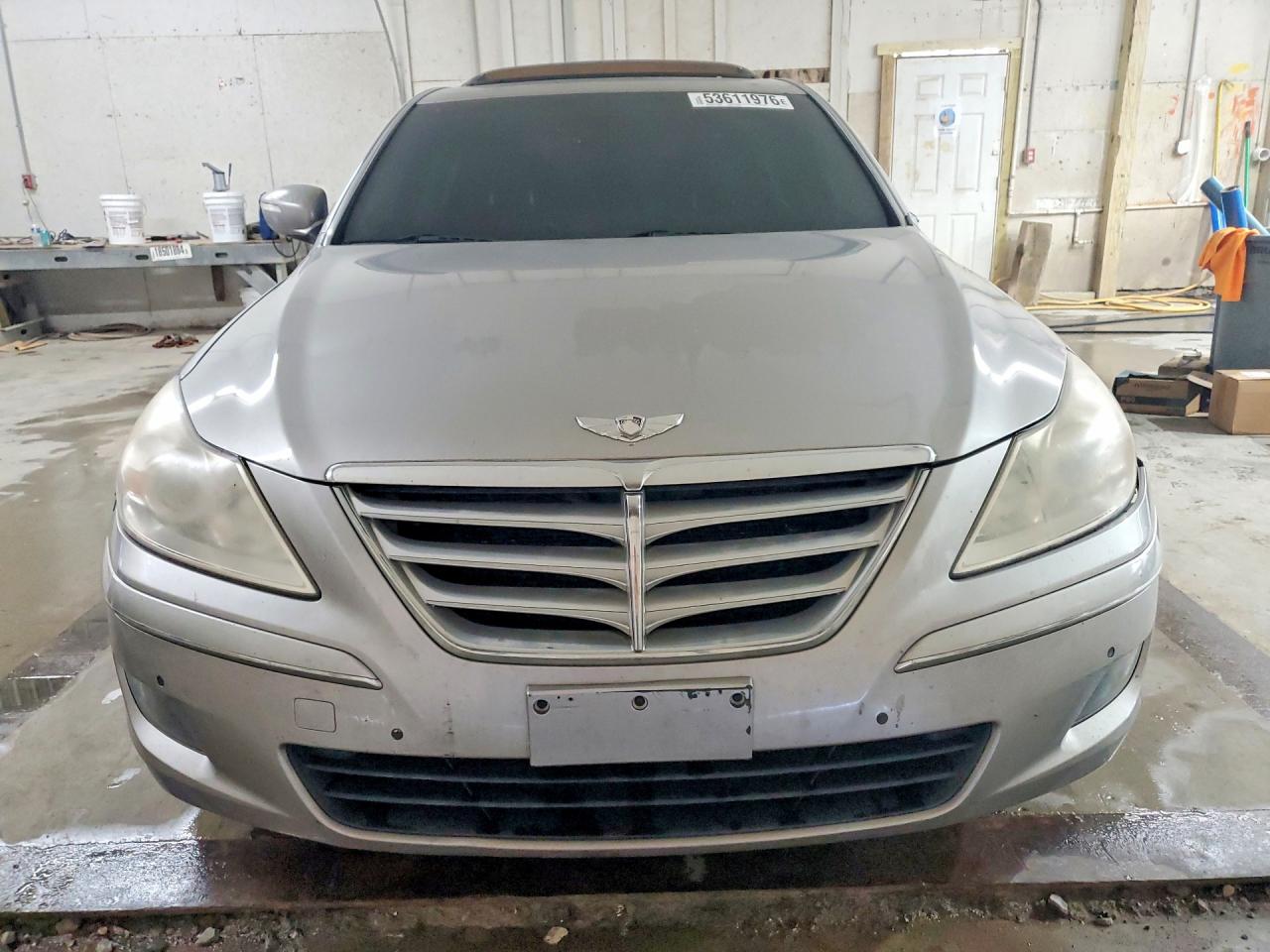 2009 Hyundai Genesis 3.8l Silver vin: KMHGC46E59U069316