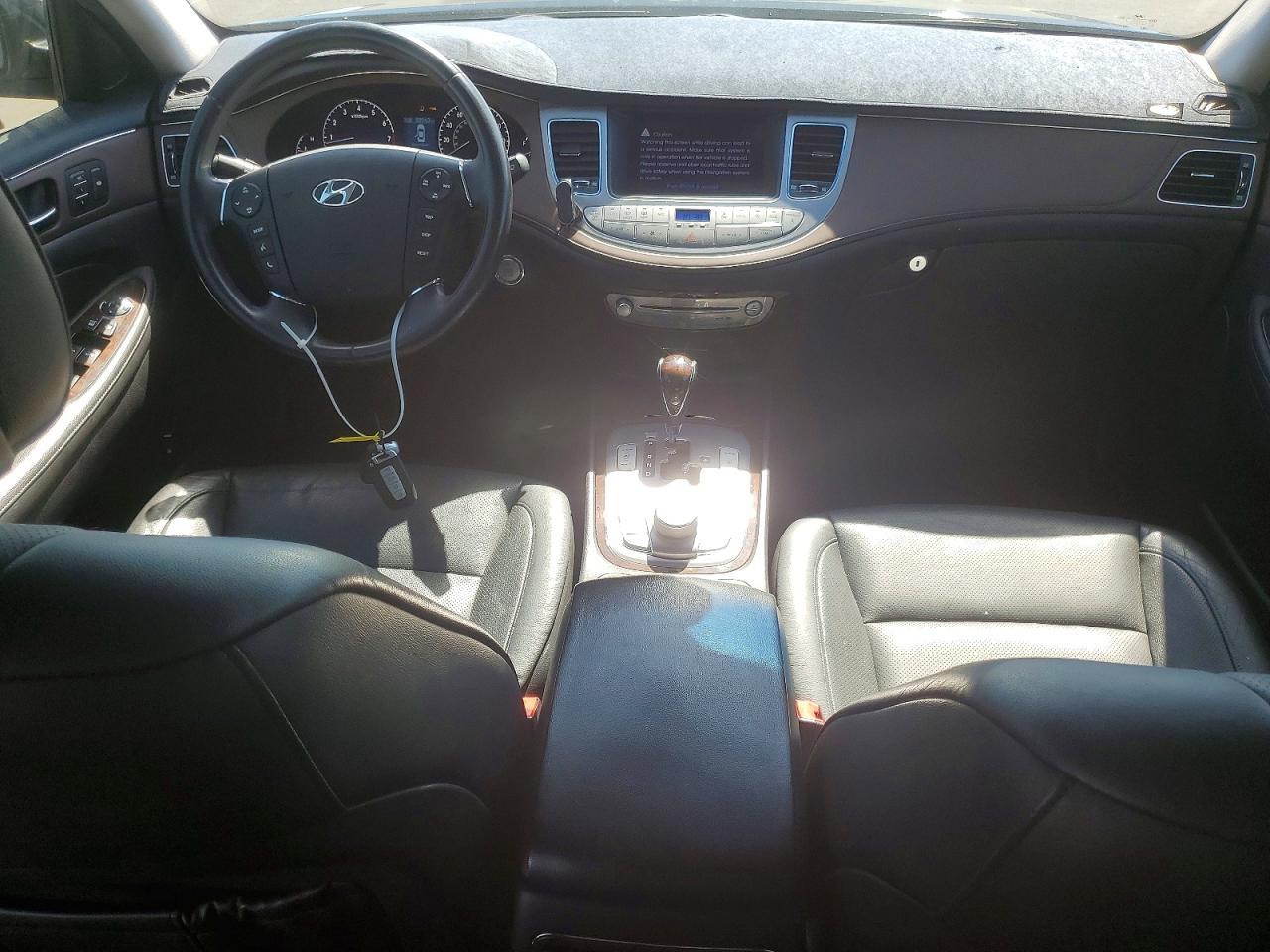 2009 Hyundai Genesis 3.8l Black vin: KMHGC46E69U021775
