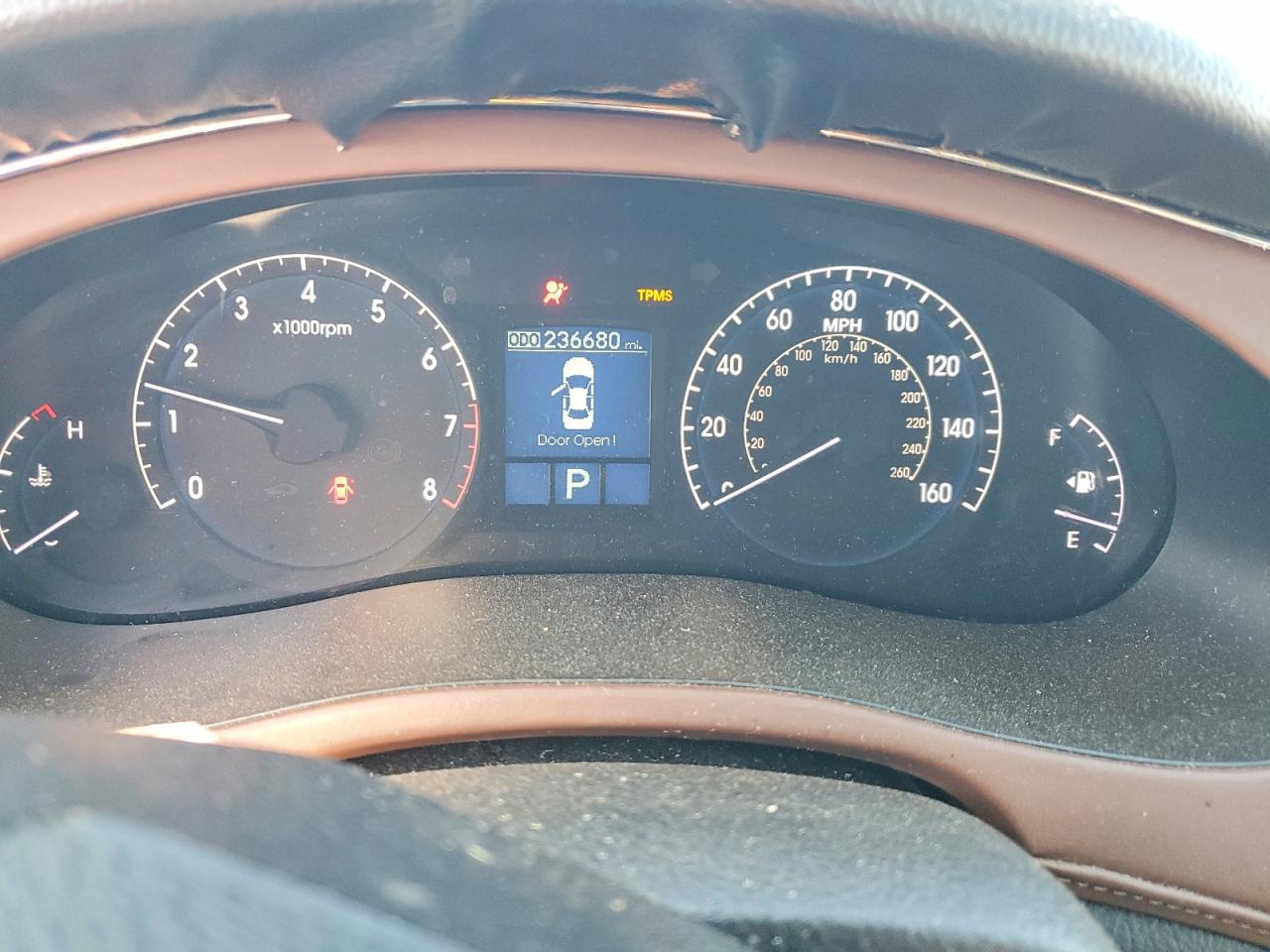 2009 Hyundai Genesis 3.8l Black vin: KMHGC46E69U030251