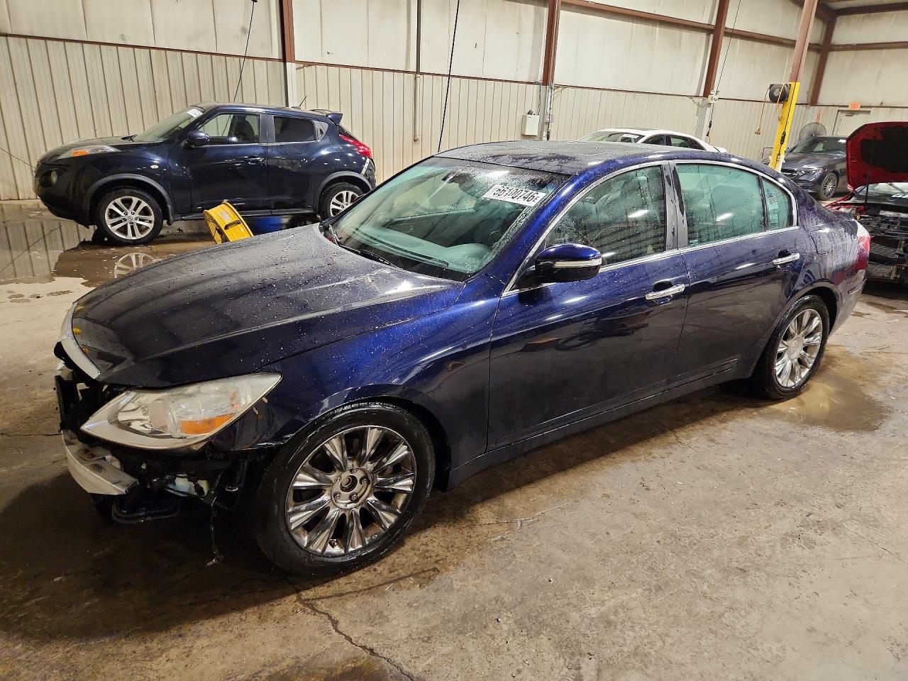2009 Hyundai Genesis 3.8l Blue vin: KMHGC46E79U026614