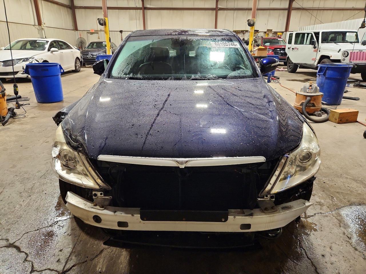 2009 Hyundai Genesis 3.8l Blue vin: KMHGC46E79U026614